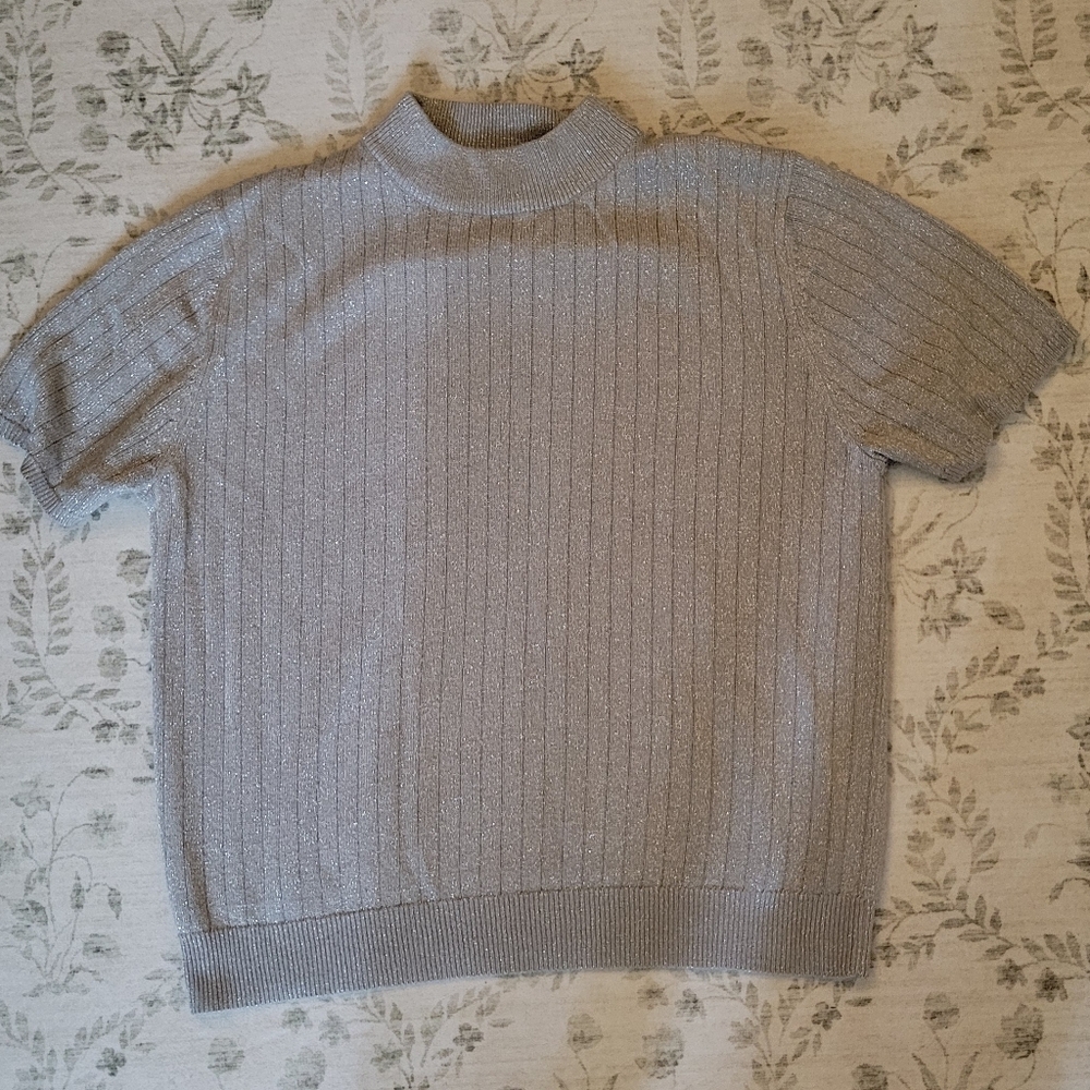 Sag Harbor Womens Mock Neck Top Sz L Metallic Silver Gray Short Sleeve Knit Soft